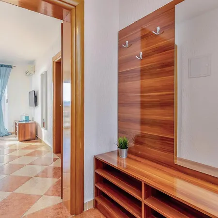 Beautiful In With Kitchen Apartment Crikvenica